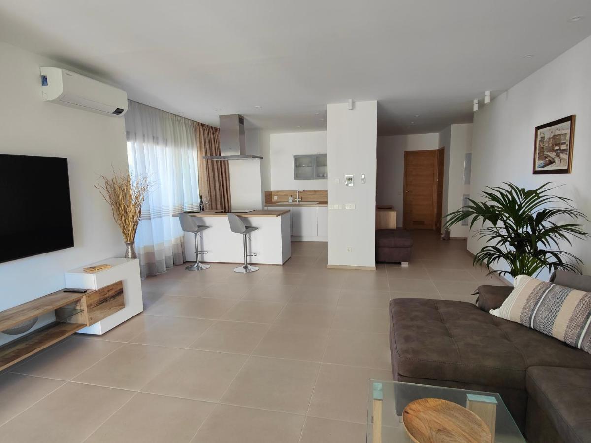 Garden Suites Luxury Apartment Palm-mar Ngoại thất bức ảnh